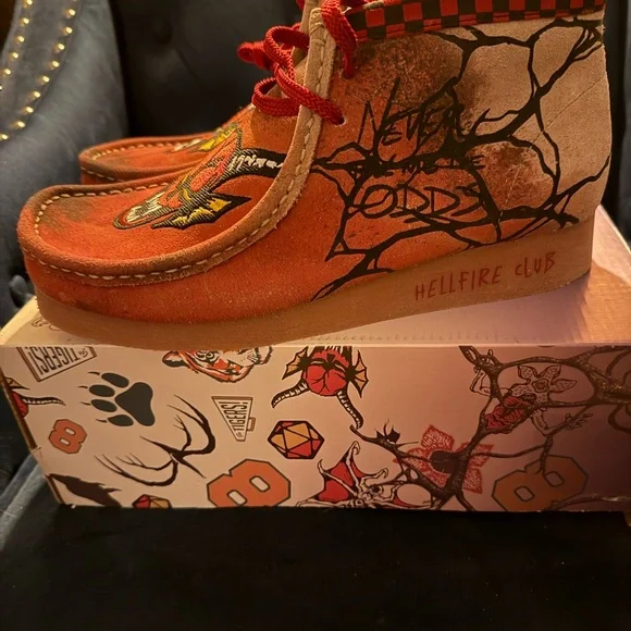 Stranger Things X Clarks Wallabee Evo Dark Sand Hellfire  display picture 2